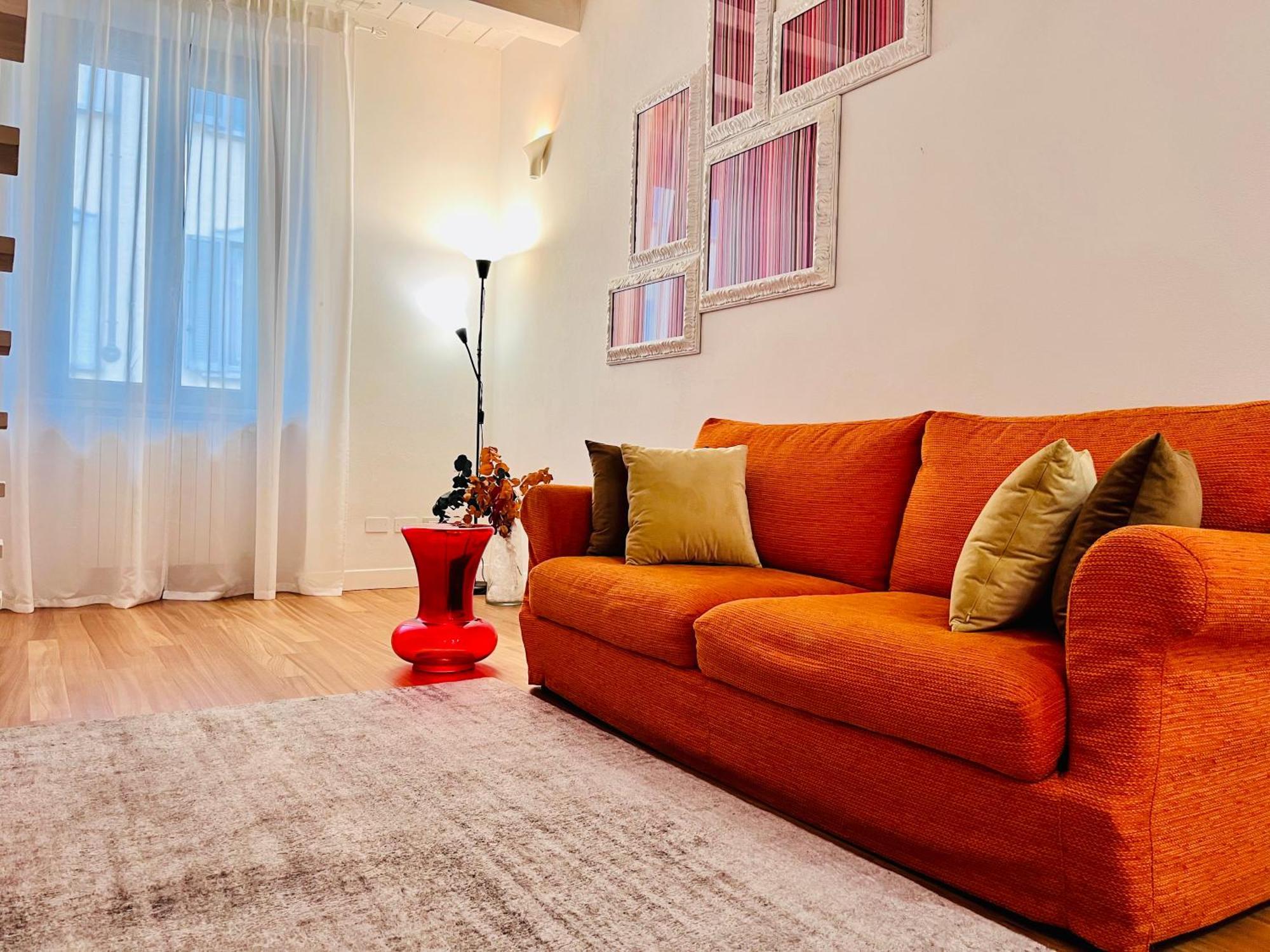 Riverside Loft Navigli - Spacious Two-Bedroom Apartment Milánó Kültér fotó